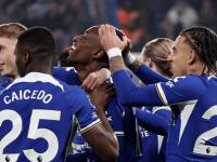 包含红蓝之争：欧洲豪门球队大战在即的词条