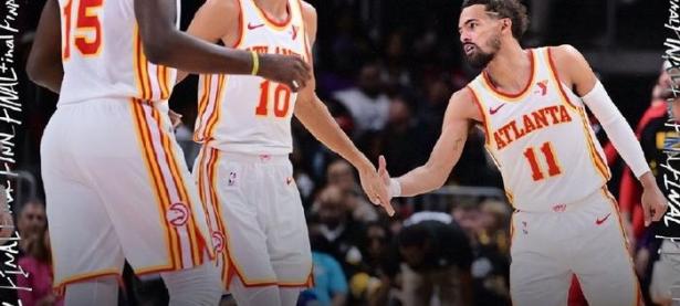 包含西亚卡姆三巨头联手，逆转取胜得分突破，公牛冲击季后赛！的词条