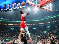 关于快船凭借哈勒尔关键时刻稳住比赛，战胜马刺的信息