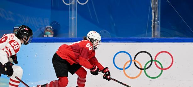 加拿大女球员成功加盟瑞士精英联赛